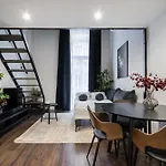 E41 - Trendy Boutique - Prime Spot By Bqa * 布达佩斯