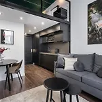 E41 - Trendy Boutique - Prime Spot By Bqa