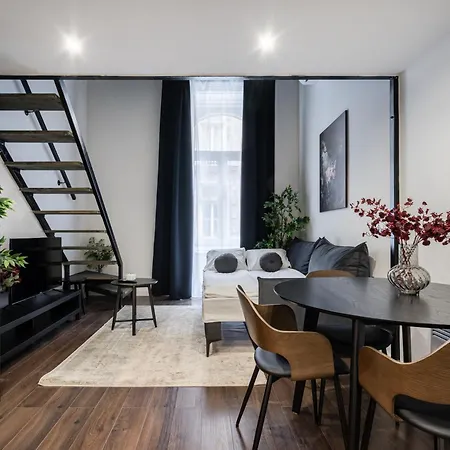 E41 - Trendy Boutique - Prime Spot By Bqa * Budapest