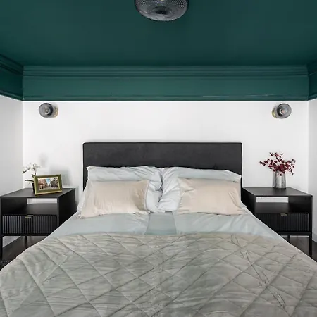 E41 - Trendy Boutique - Prime Spot By Bqa Apartman *