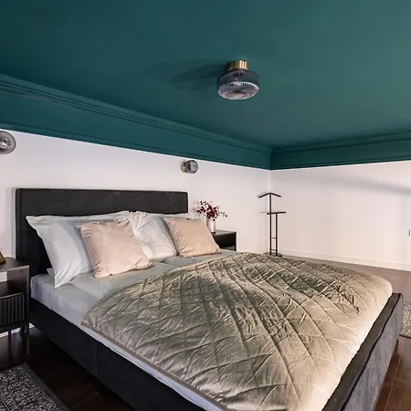 E41 - Trendy Boutique - Prime Spot By Bqa * Budapešť