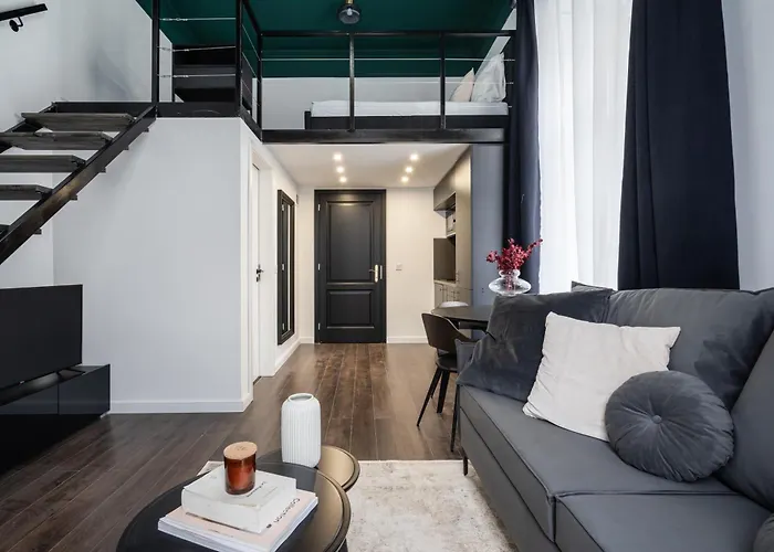 E41 - Trendy Boutique - Prime Spot By Bqa * Budapest