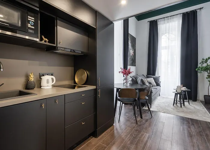 E41 - Trendy Boutique - Prime Spot By Bqa * Budapešť