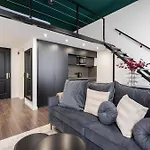 E41 - Trendy Boutique - Prime Spot By Bqa *