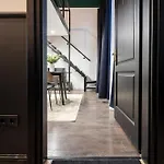 E41 - Trendy Boutique - Prime Spot By Bqa בודפשט