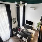 E41 - Trendy Boutique - Prime Spot By Bqa * בודפשט